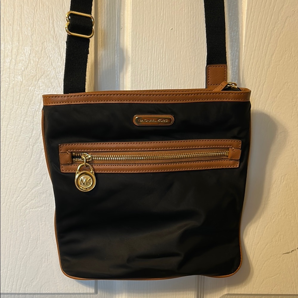 Michael Kors Crossbody Bag